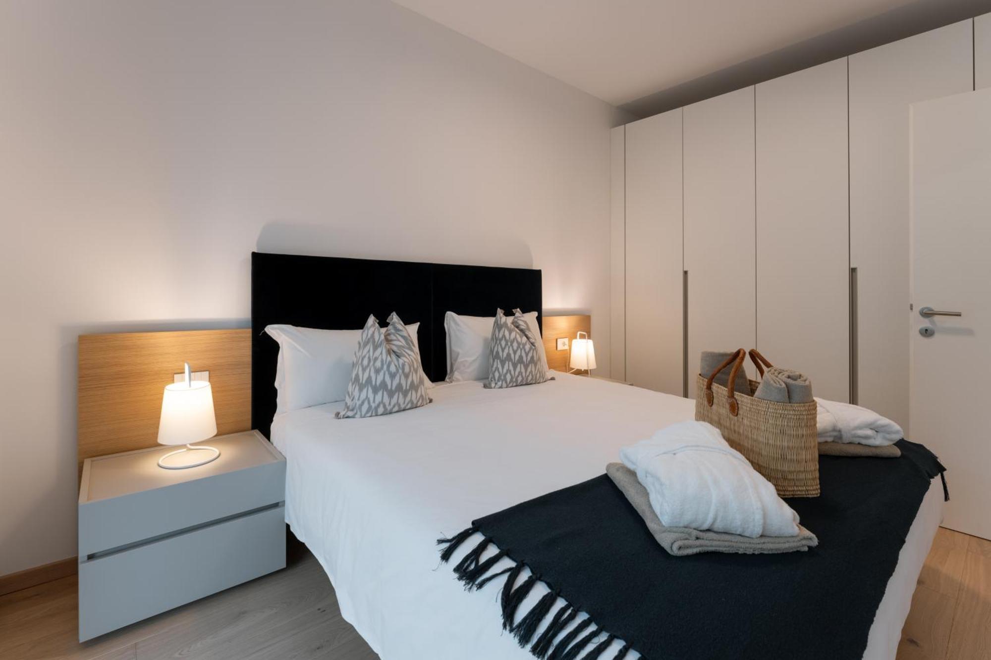 Serviced Apartments By Hotel De Charme Laveno Ngoại thất bức ảnh
